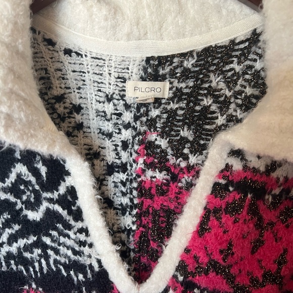 Anthropologie Pilcro V-Neck Fuzzy Printed Popover Sweater - Picture 5 of 15